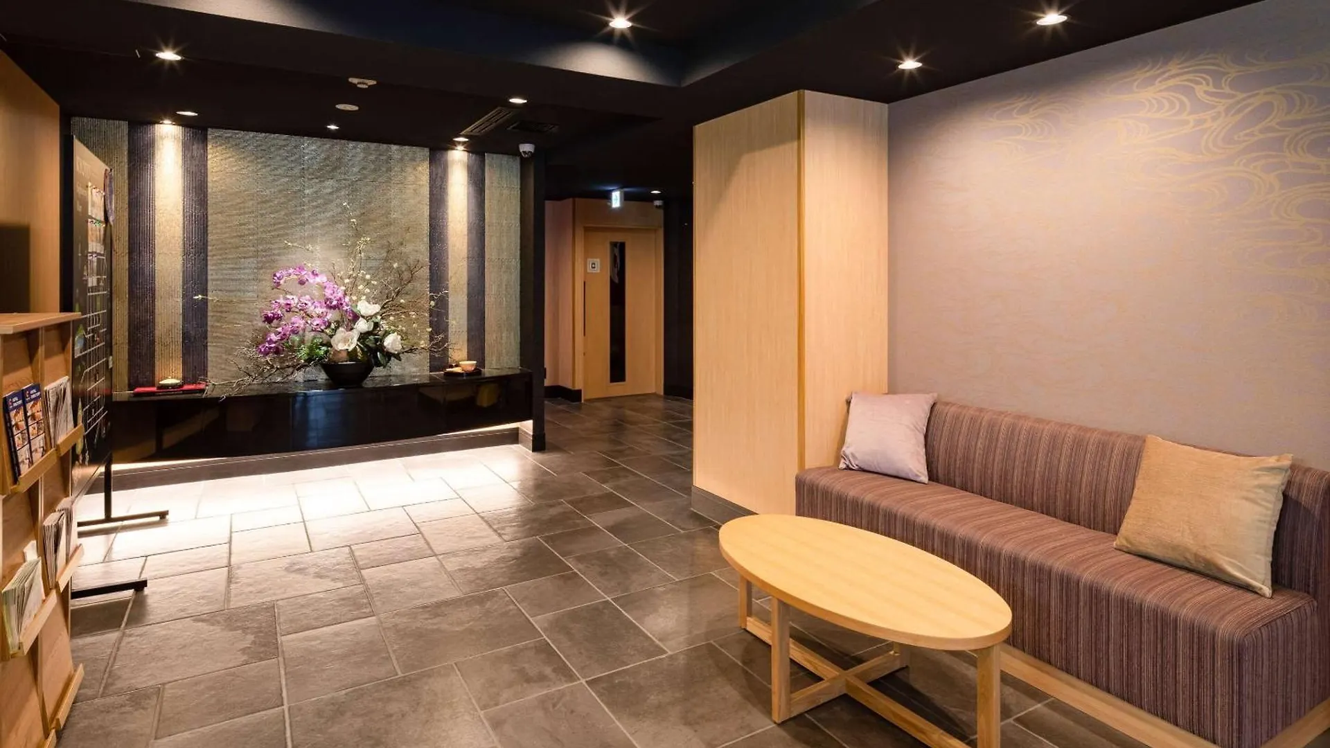 Hotel Comfort Inn Kyoto Shijokarasuma