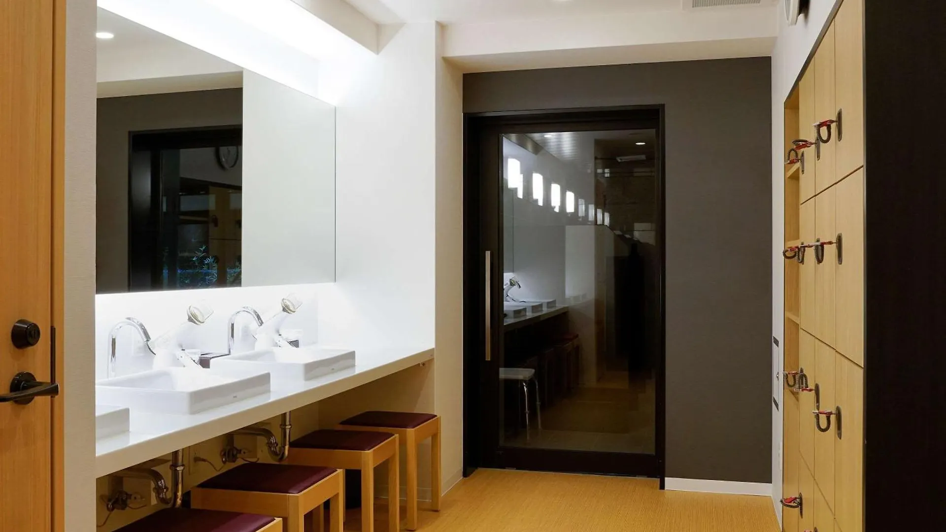 Comfort Inn Kyoto Shijokarasuma 호텔